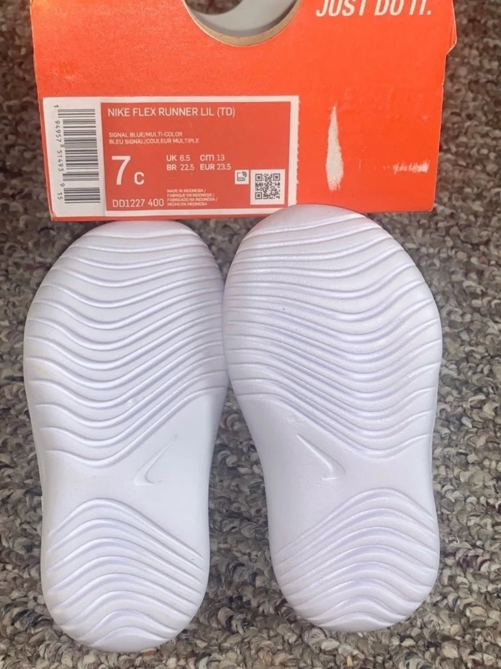 Nike Kids Blue & Teal Slip-On Sneakers